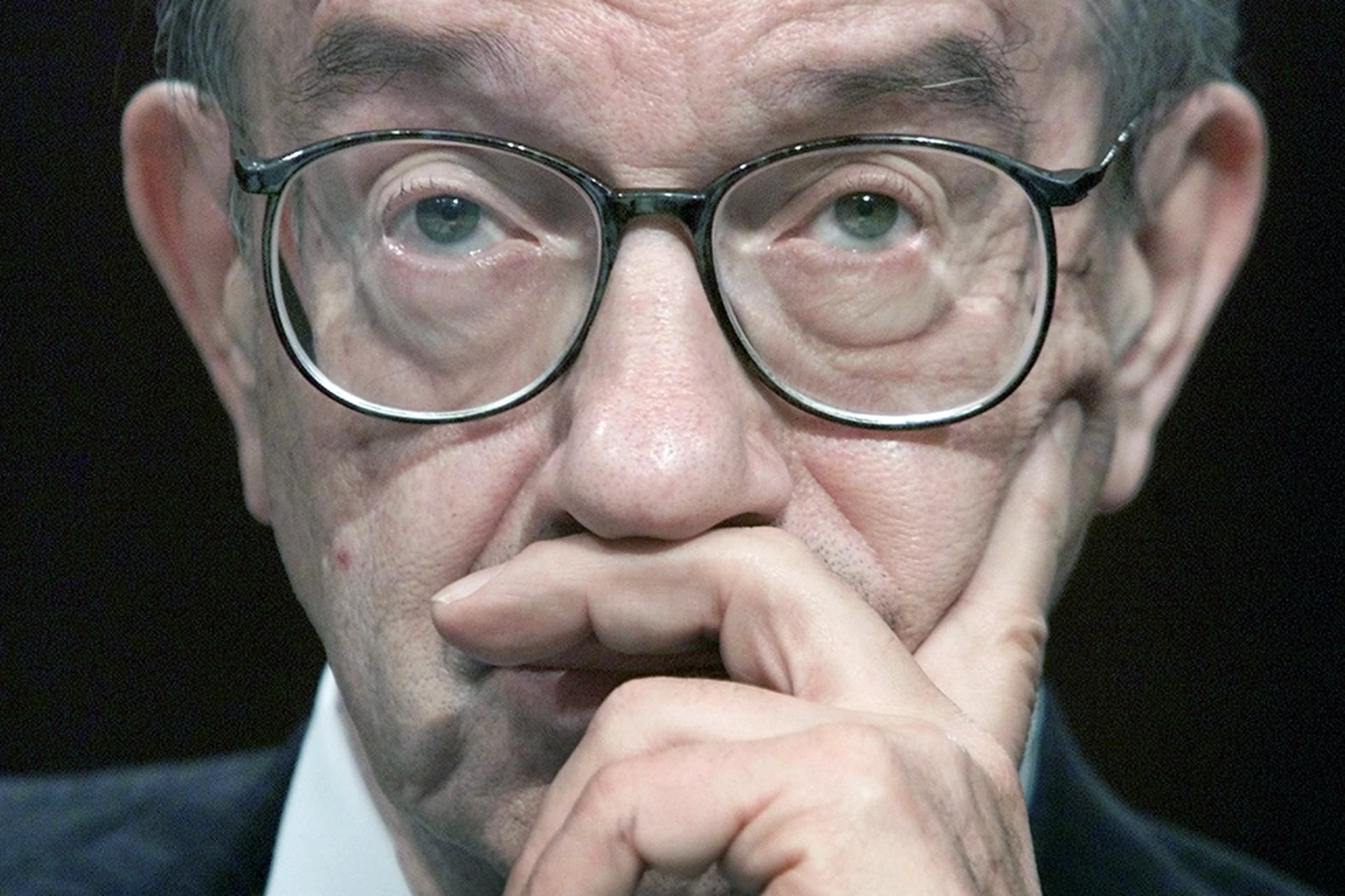 Federal Reserve Board Chairman Alan Greenspan testifies before the Senate Budget Committee in January 2001.