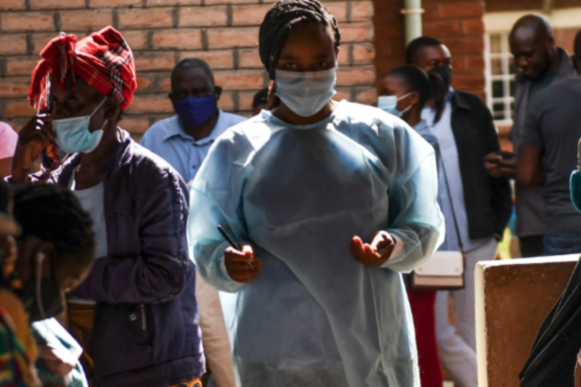 Malawi health worker