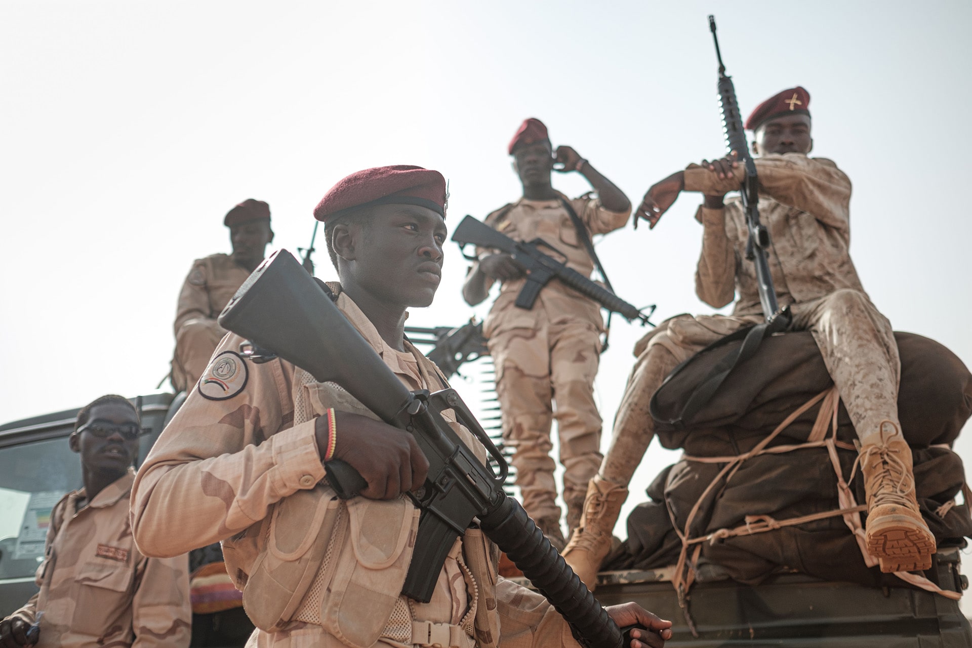 <p>Members of the RSF secure the perimeter in the village of Abraq, about 60 kilometers northwest of Khartoum.</p>
