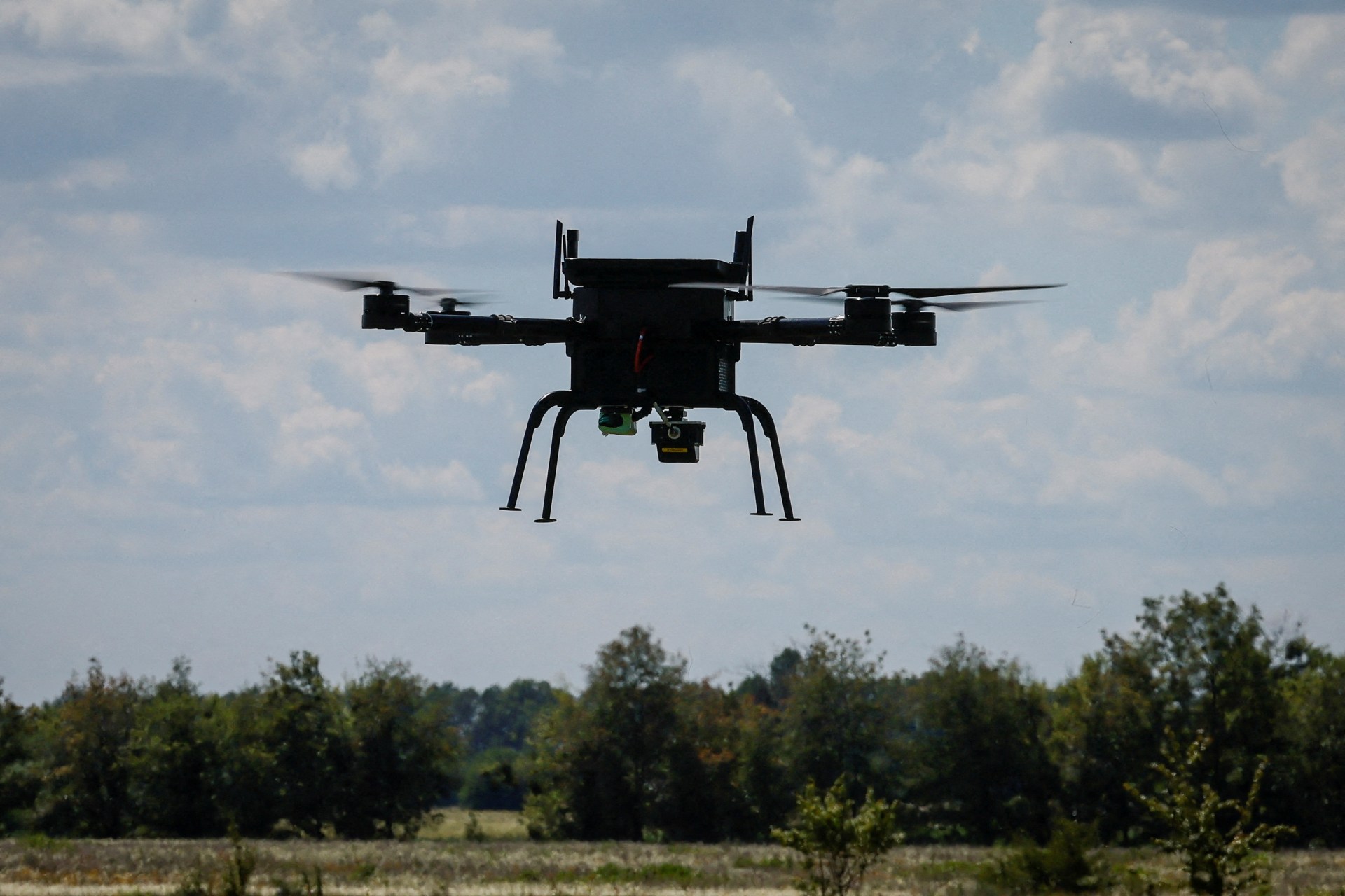 The AI-enabled drone of Swarmer company flies, amid Russia's attack on Ukraine, in Kyiv region, Ukraine June 27, 2024. REUTERS/Gleb Garanich