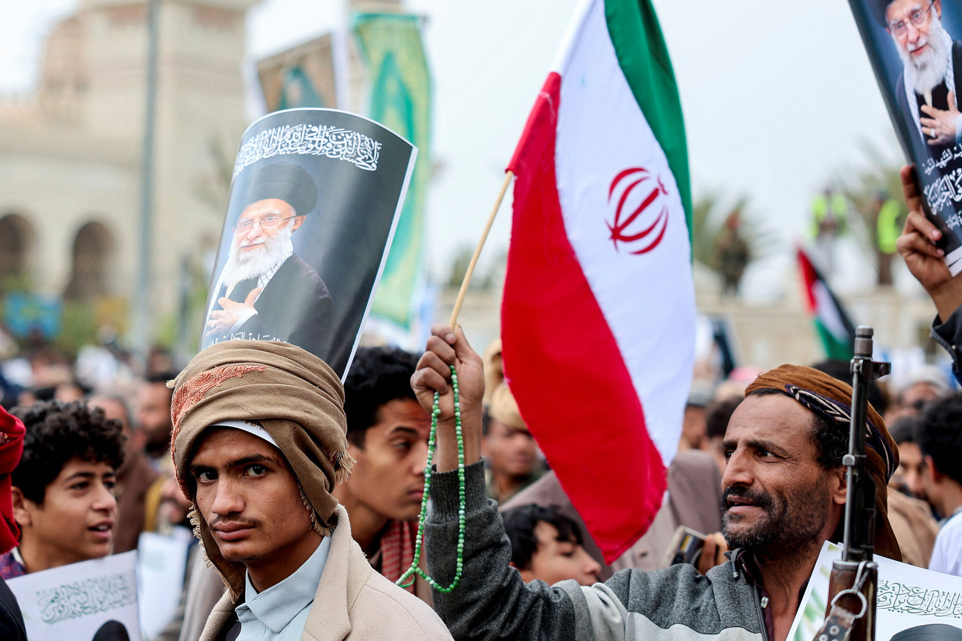 <p>A protester with a poster featuring the late Iranian Supreme Leader Ali Khamenei on his head joins a demonstration with Houthi supporters in solidarity with Iran and Lebanon, amid the U.S.-Israeli conflict with Iran, in Sanaa, Yemen, on March 6, 2026.</p>
