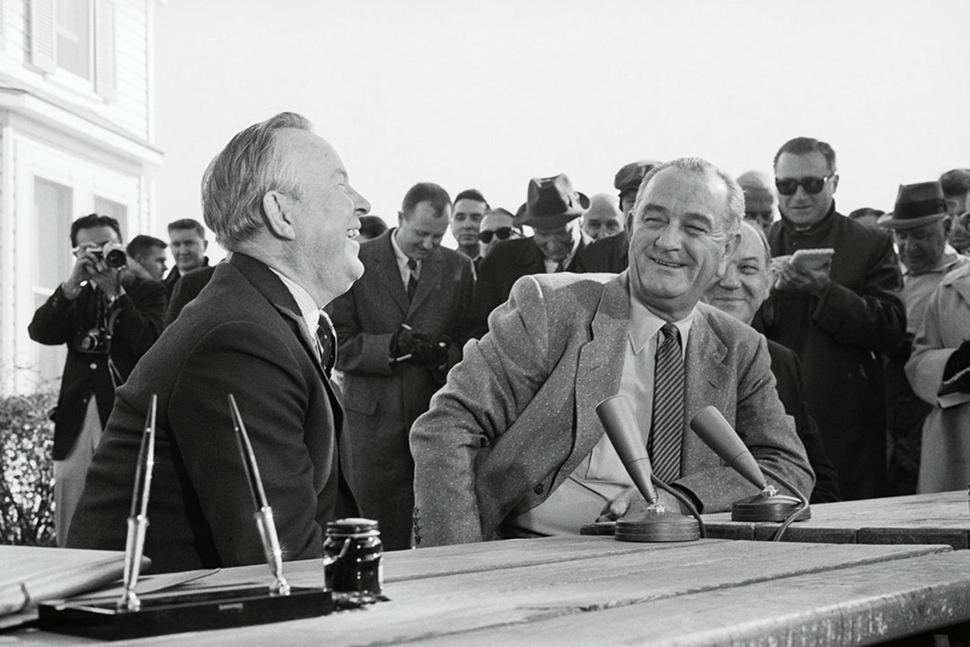 Prime Minister Pearson and President Johnson meet to sign the Auto Pact at Johnson’s Texas ranch. Bettmann/Getty Images