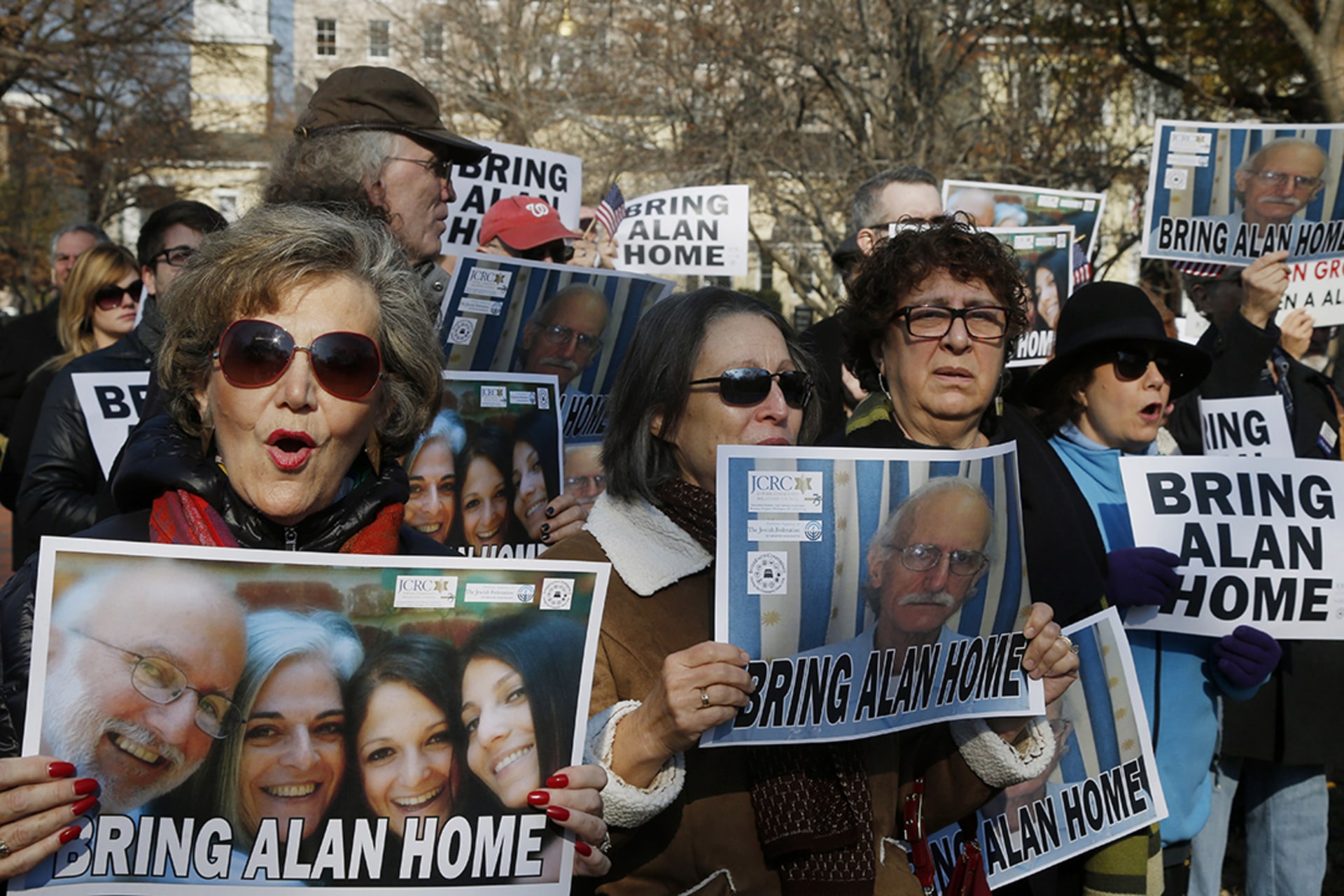 Supporters of Alan Gross hold an event in December 2013 to mark his fourth year in prison.