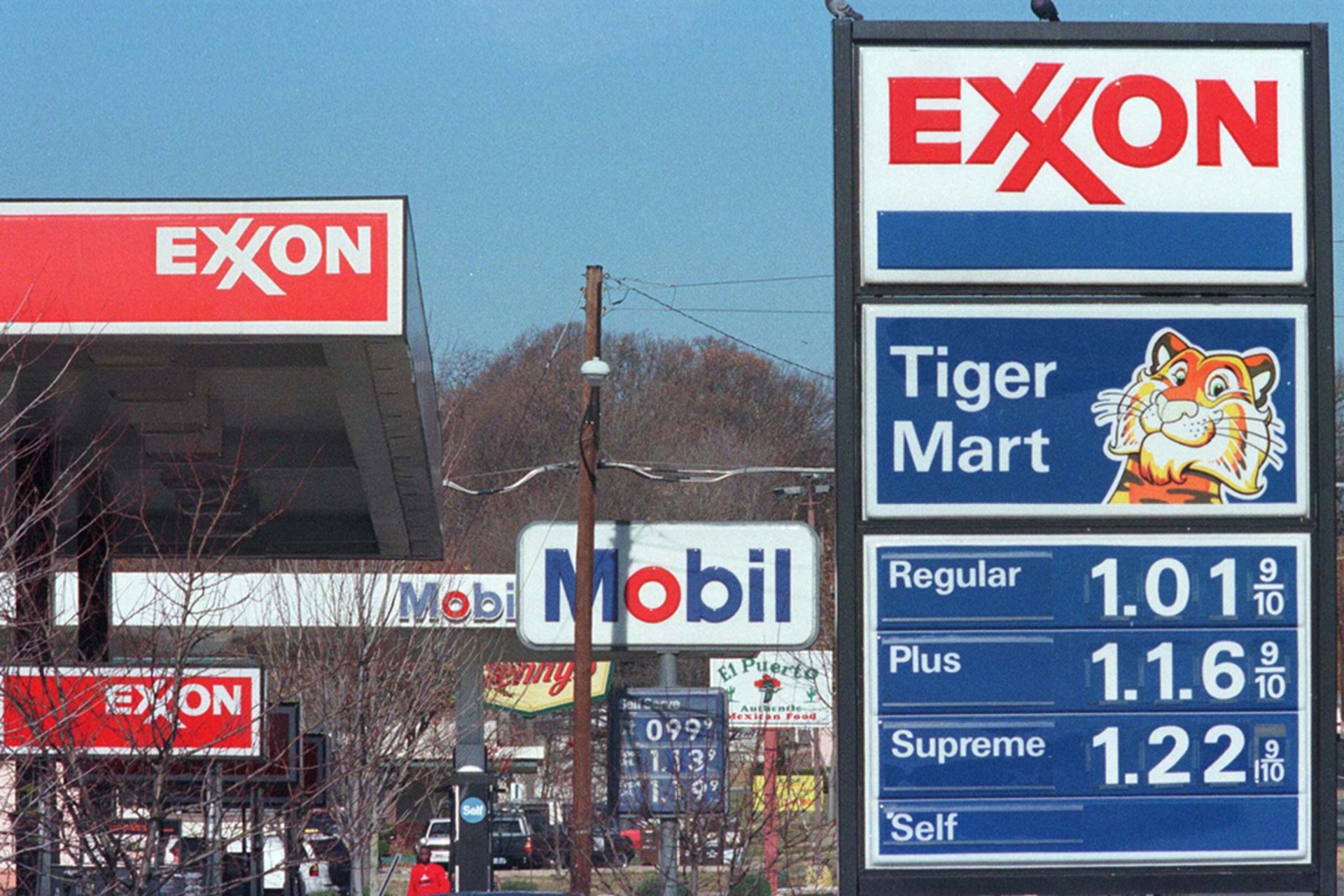 Exxon acquires Mobil for a record $80 billion in 1998, creating the world’s largest oil company.