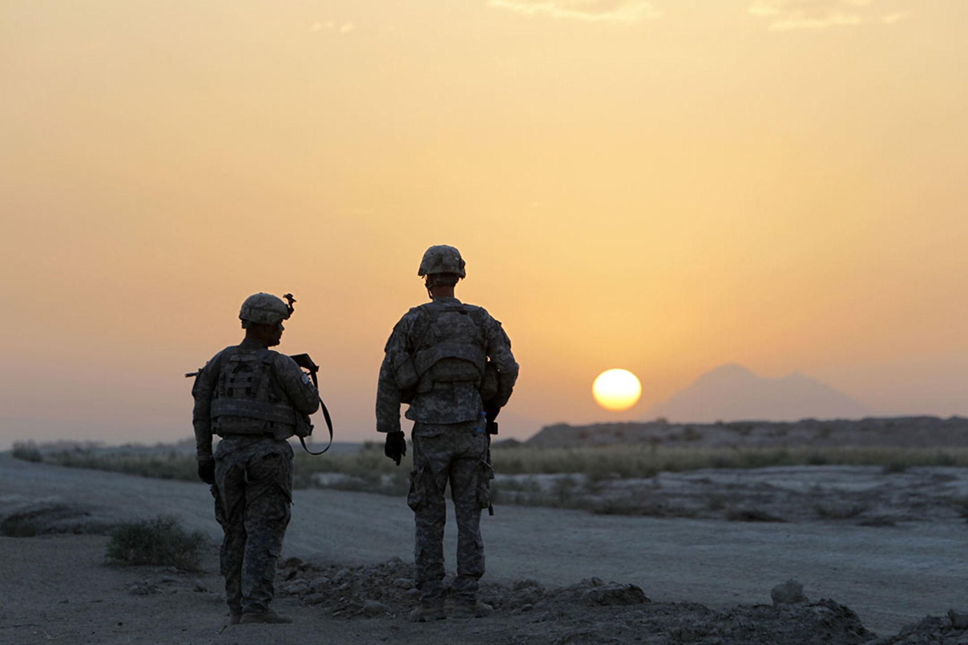 U.S. soldiers at a temporary checkpoint in Dand district, south of Kandahar.